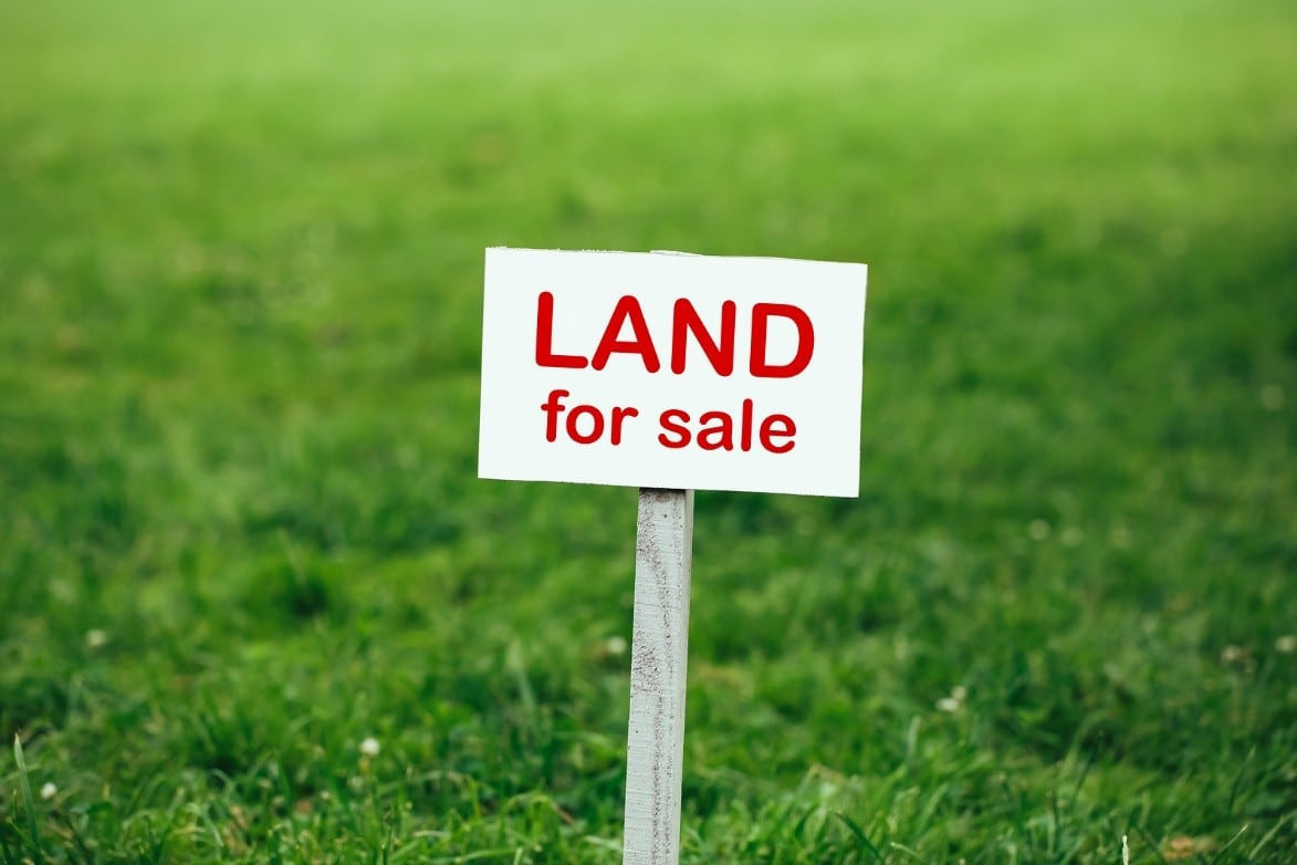 8700m2 Prime location Land For SALE