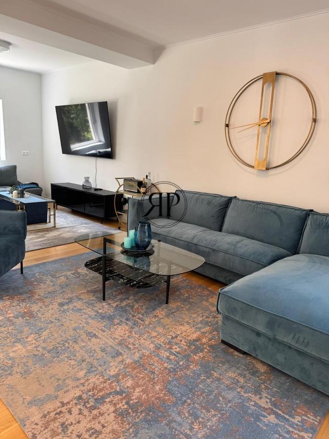 Duplex With Private Pool in Athens