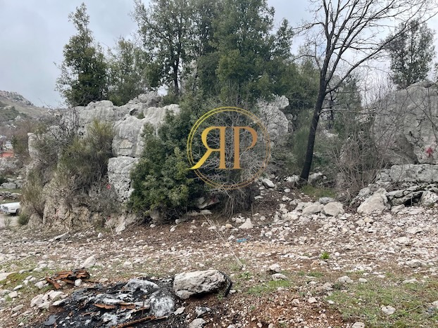 Catchy Price Land in Bekaatet Achkout for SALE