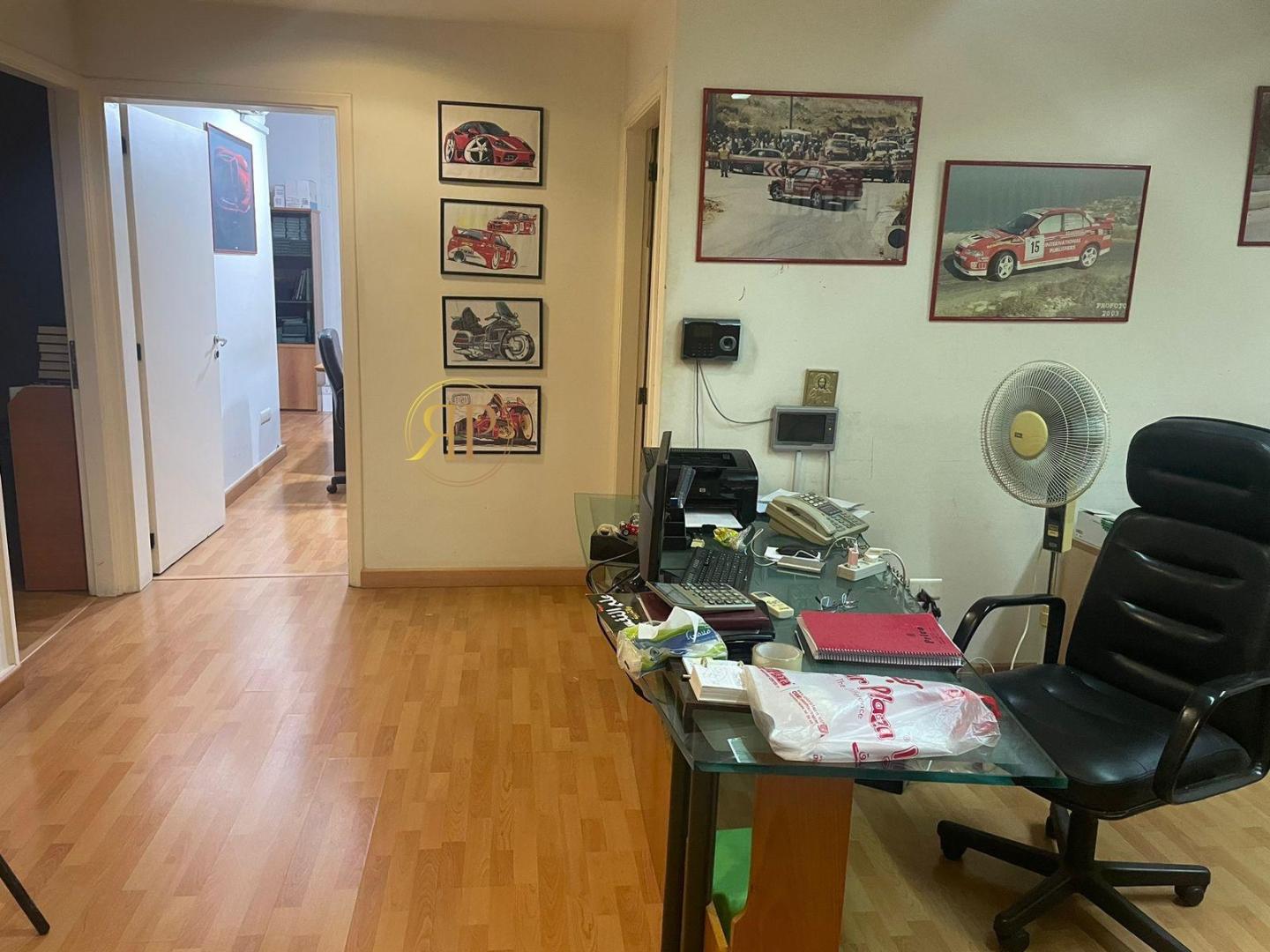 Achrafieh office for RENT