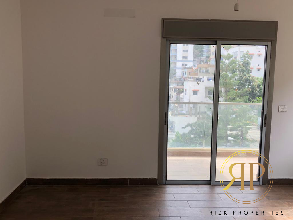 Catchy Apartment in Jounieh!