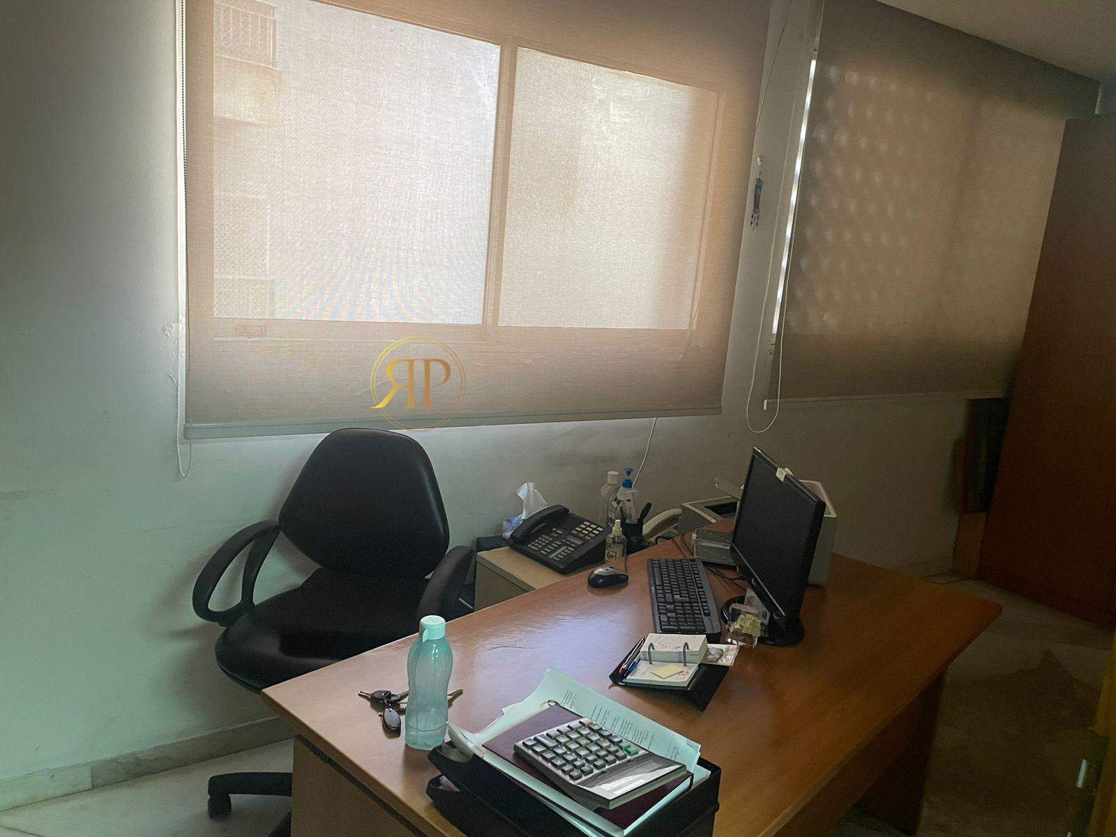 Achrafieh office for RENT