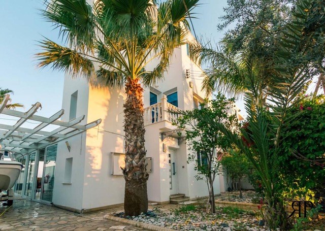 Sea Front House  in Limassol, Cyprus