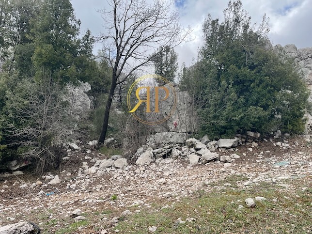 Catchy Price Land in Bekaatet Achkout for SALE