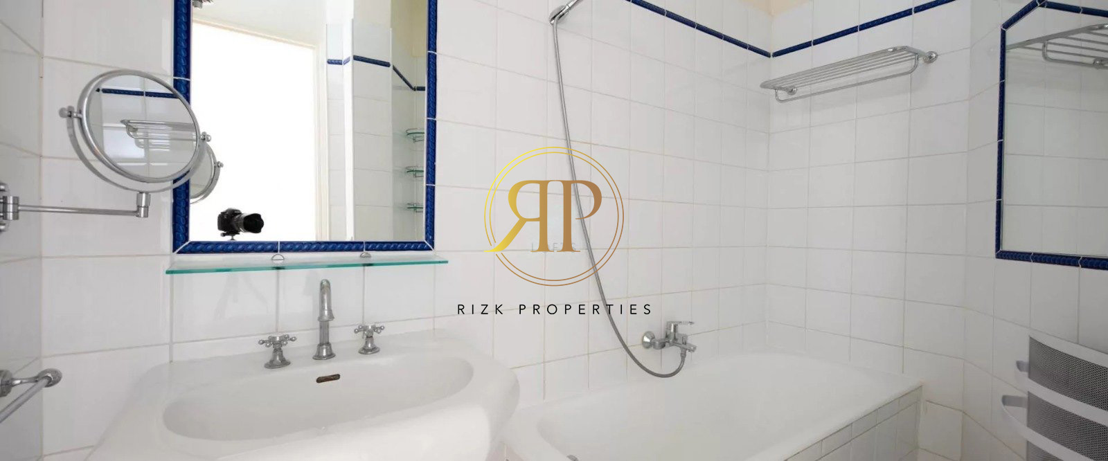 Well Located Apartment FOR SALE IN  Paris 8 : Triangle d'Or