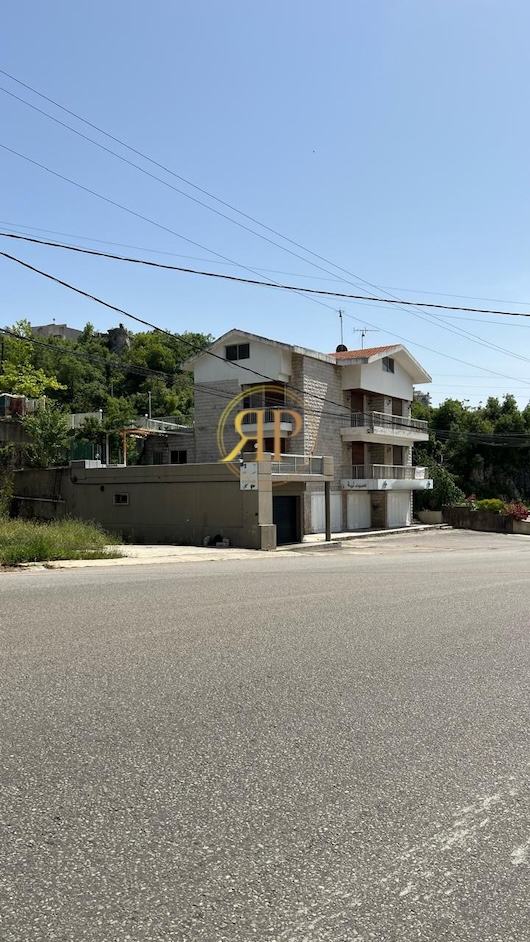 Villa for Sale in Achqout, Keserwan