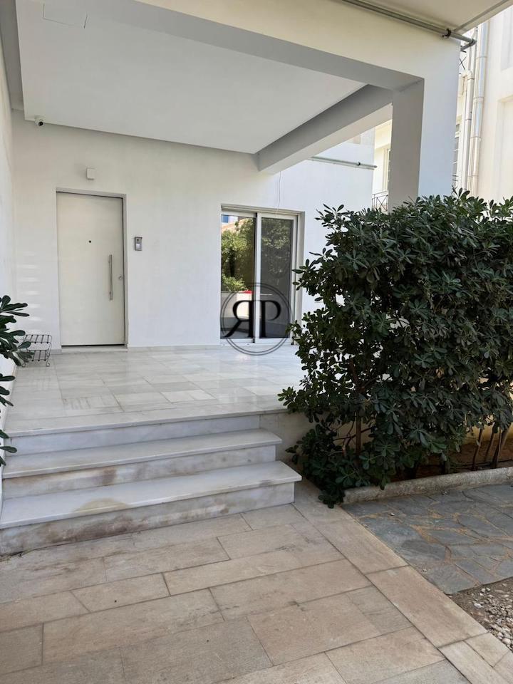 Duplex With Private Pool in Athens