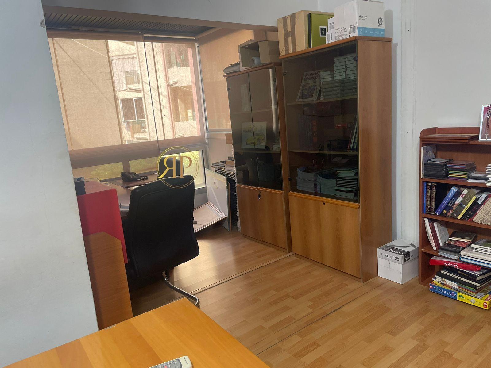 Achrafieh office for RENT