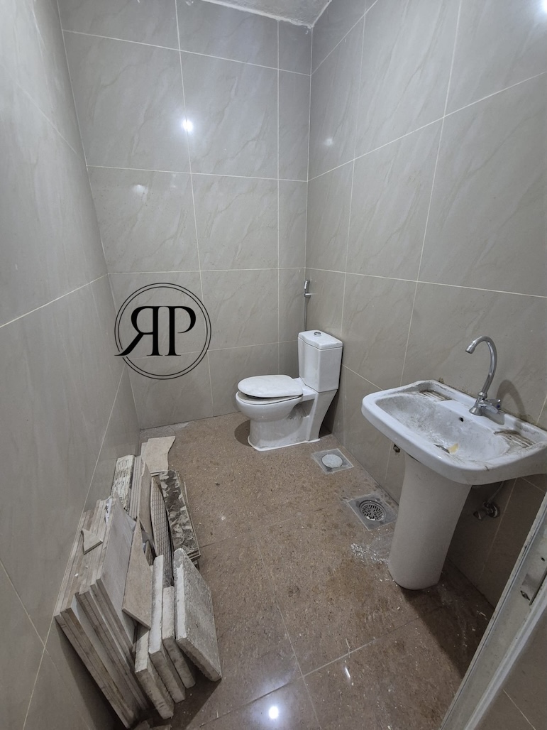 Warehouse For Rent in JNAH