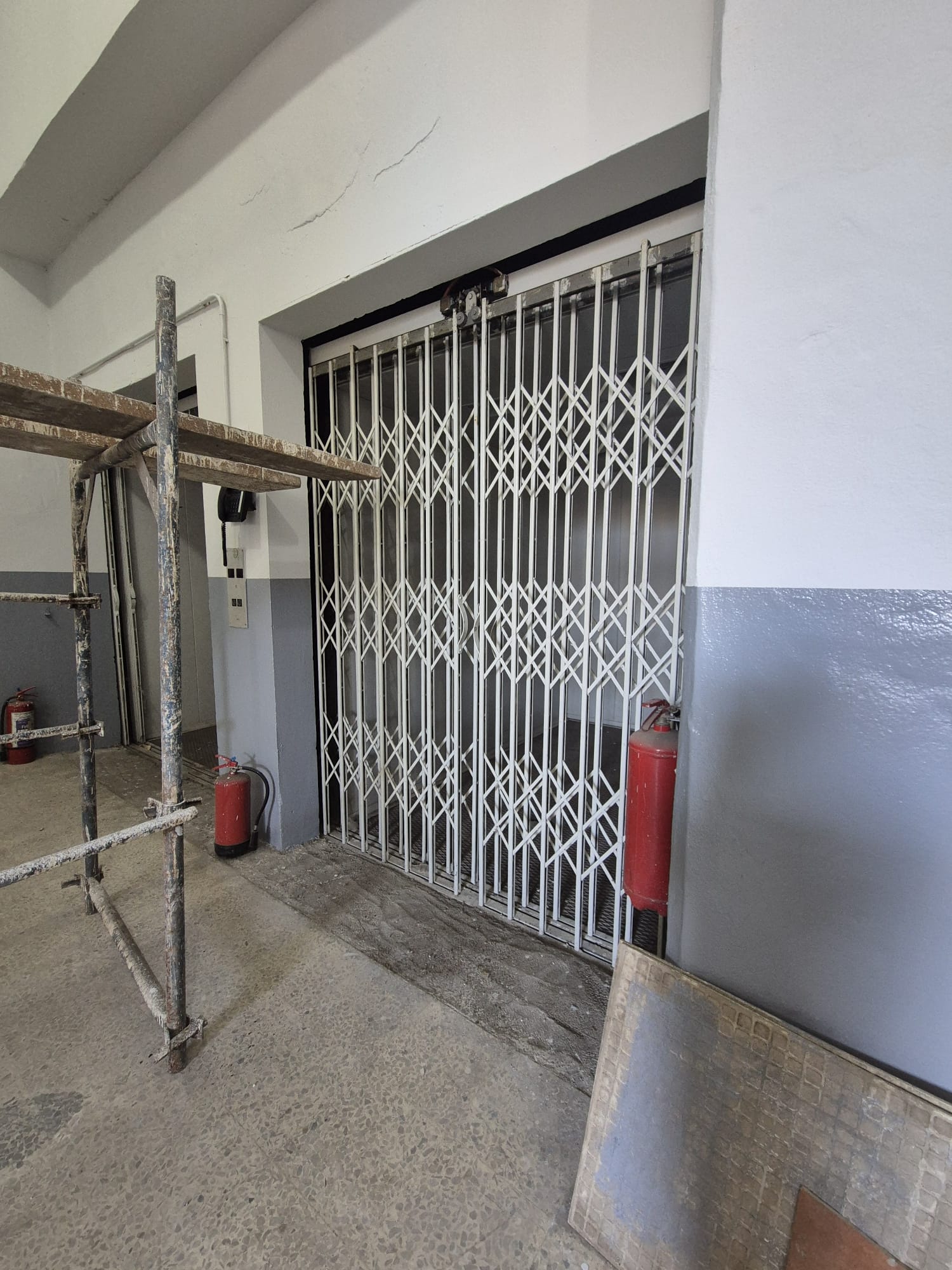 Warehouse For Rent in JNAH