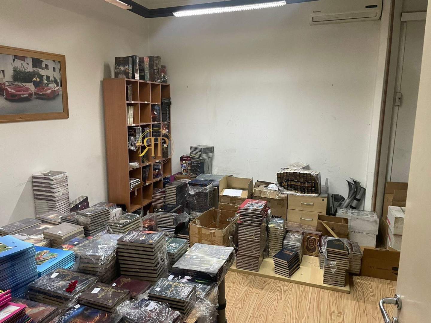 Achrafieh office for RENT