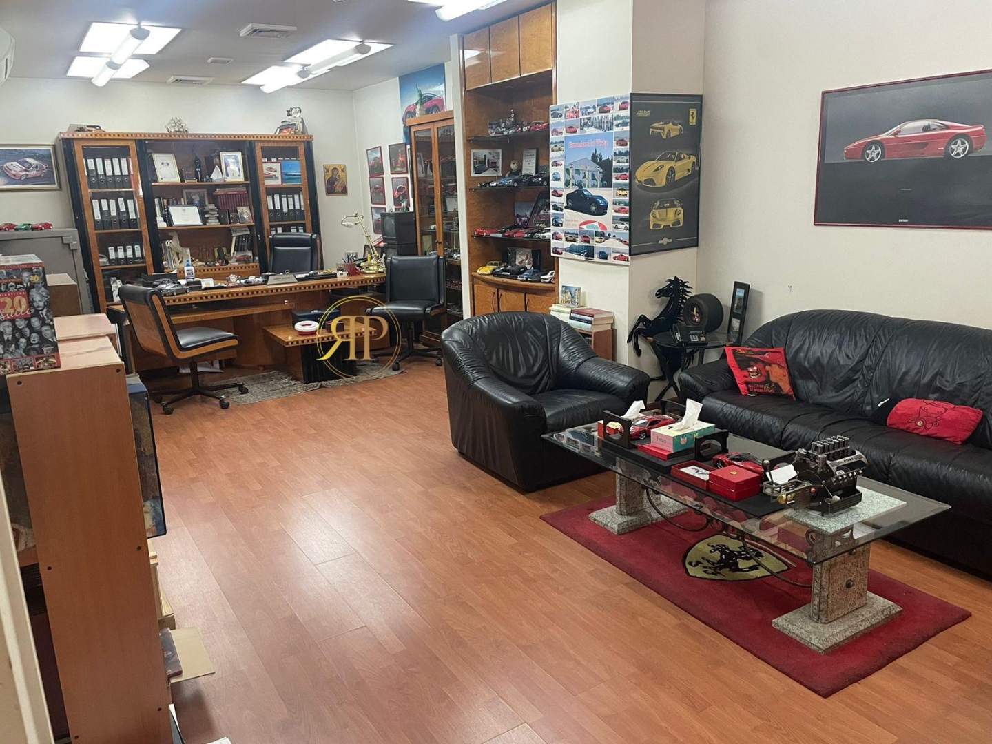 Achrafieh office for RENT