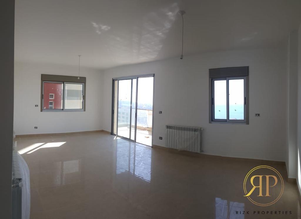 Beautiful Sea View Apartment in Haret Sakher – FOR SALE!