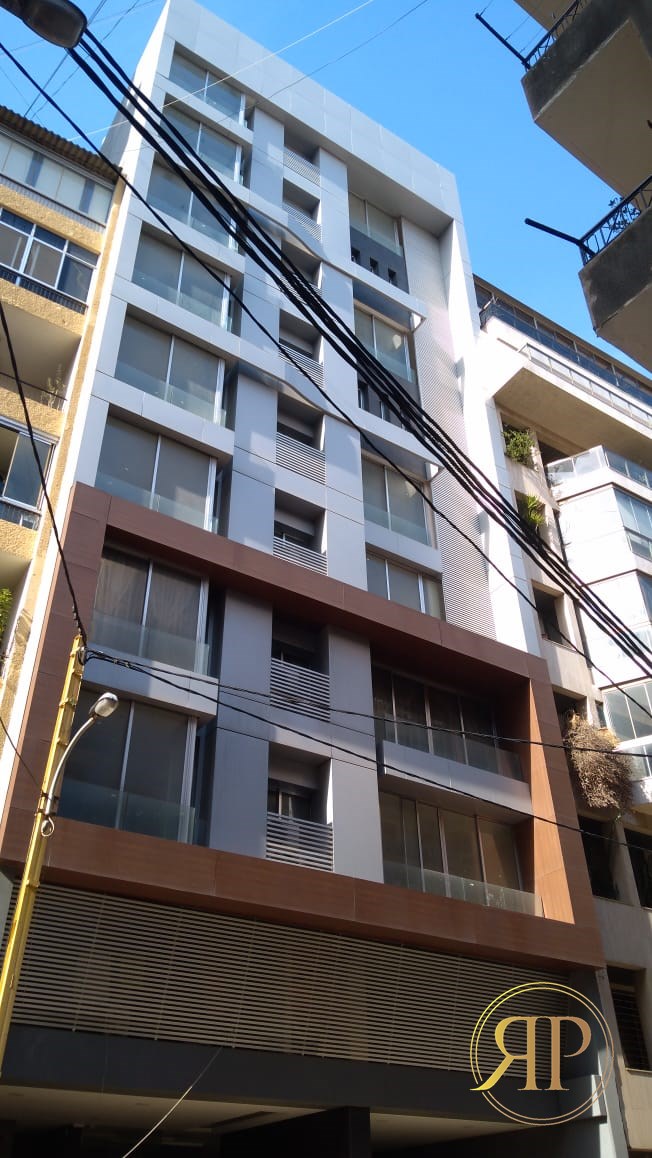 Apartment for sale Beirut: Very Good Apartment in Achrafieh