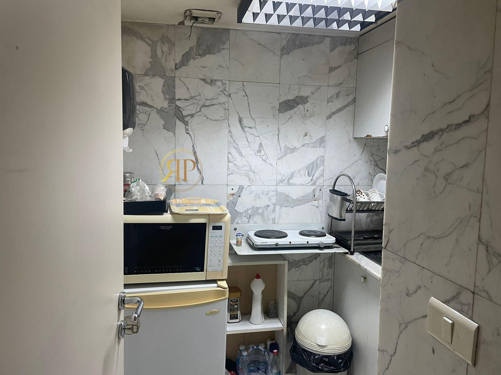 Achrafieh office for RENT