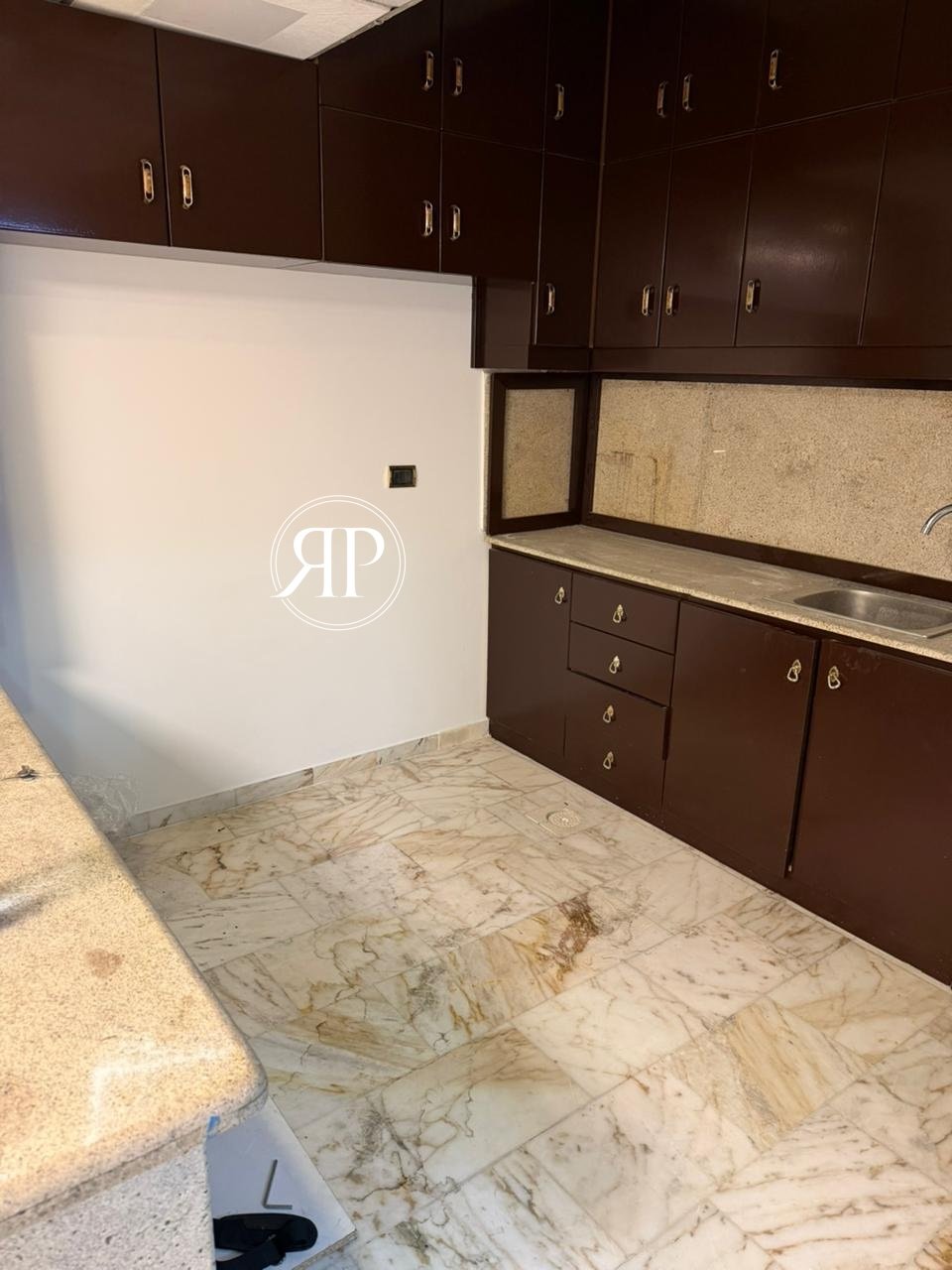 Turnkey 110 Sqm Office in Adlieh-Achrafieh for Sale