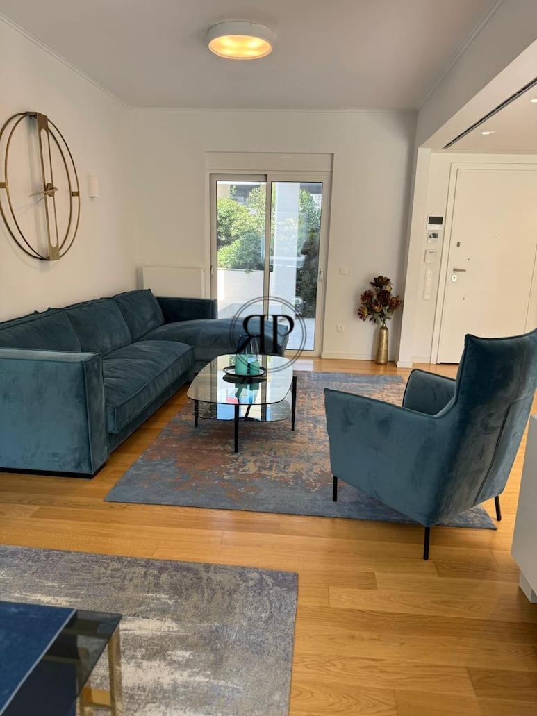 Duplex With Private Pool in Athens