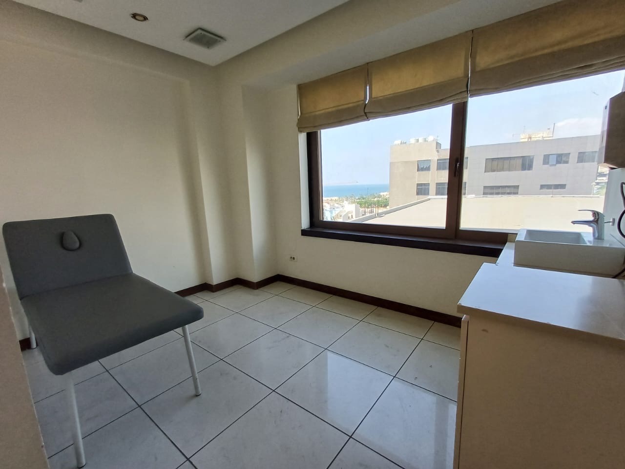 Office for rent in Kaslik