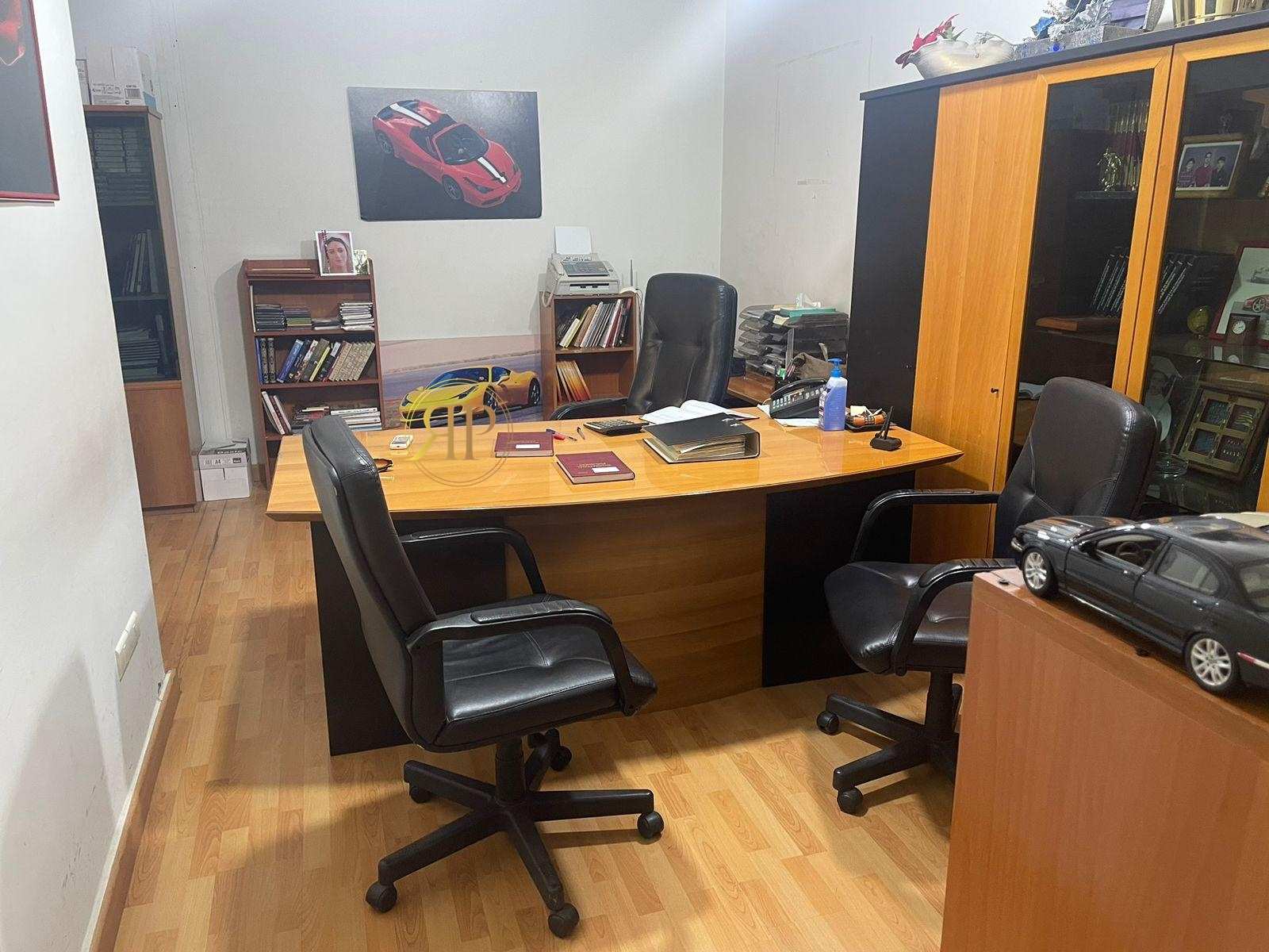 Achrafieh office for RENT