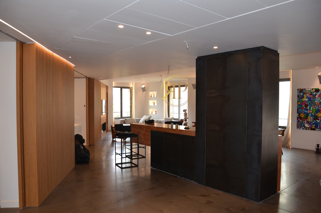 Luxurious 365m2 Apartment for Sale in Minet El Hosn