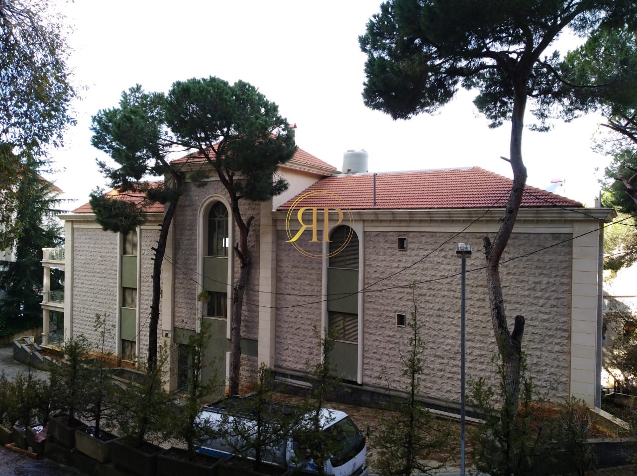 Building/4 Apartments for Sale or Rent in Broumana