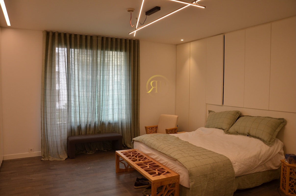Luxurious 365m2 Apartment for Sale in Minet El Hosn