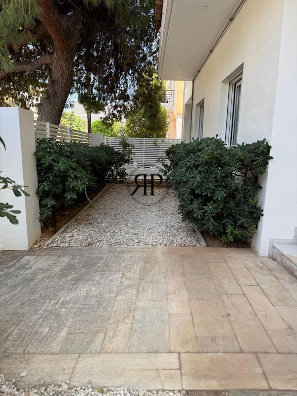 Duplex With Private Pool in Athens